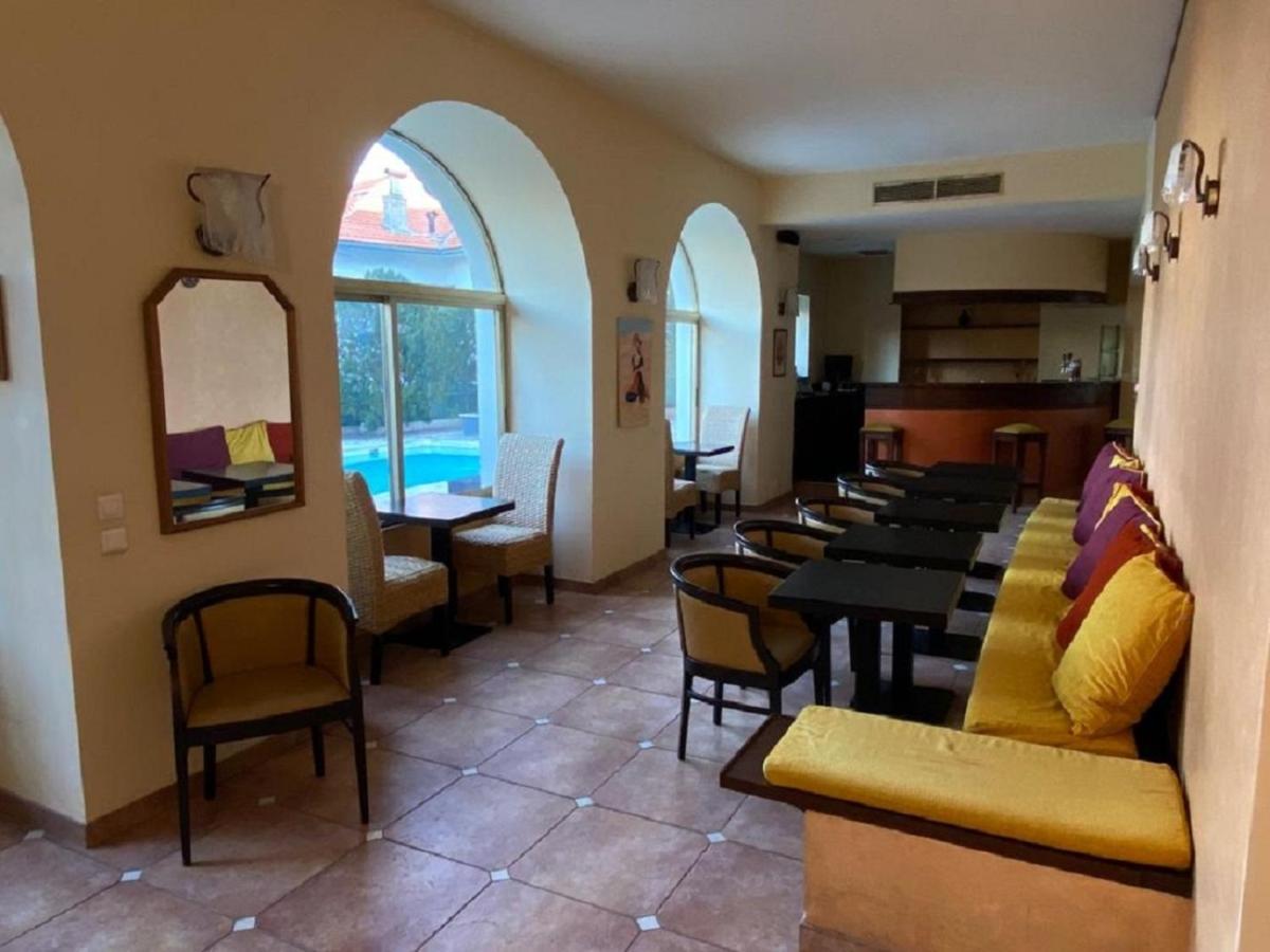 Anis Hotel Νίκαια Εξωτερικό φωτογραφία
