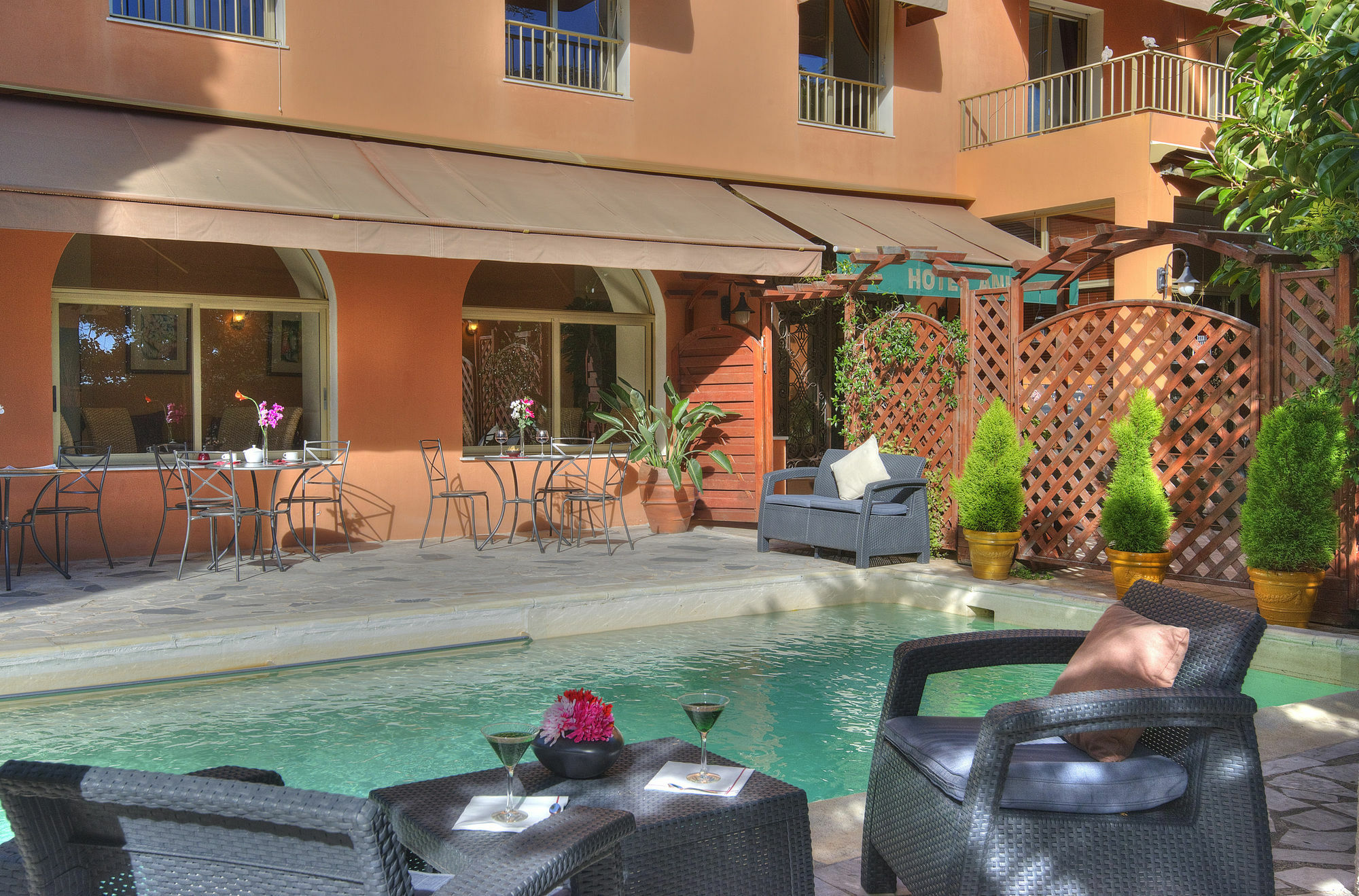 Anis Hotel Νίκαια Εξωτερικό φωτογραφία