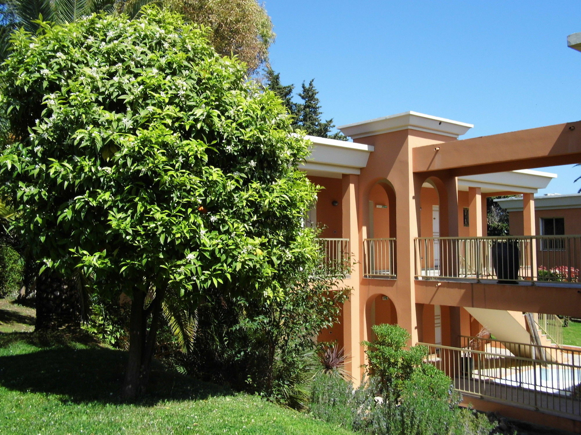 Anis Hotel Νίκαια Εξωτερικό φωτογραφία